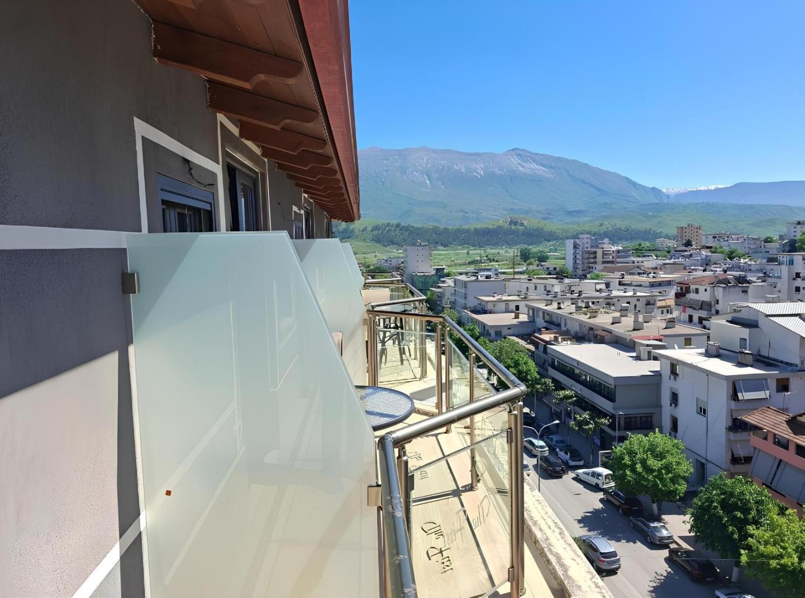 Hotel The First Gjirokastër 외부 사진