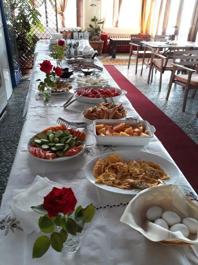 Hotel The First Gjirokastër 외부 사진